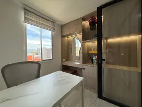 Modern Apt Prados Close to All - Image 5