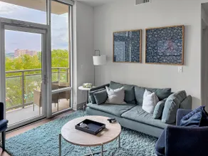 Azure Escape 2BR/2BTH: Tysons | Pool |Free Parking - Image 3