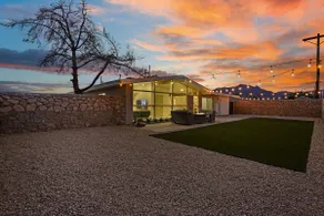 Stylish Escape 3BR | 2bath | TVs in every room - Image 2
