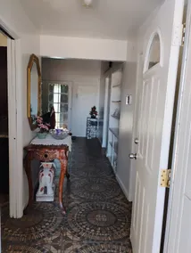 w Lancaster home - Image 2