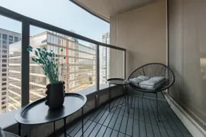 Coal Harbour & Stanley Park Area, Sunroom, Parking - Image 3