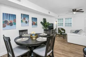 Stay West Side 2BR Near DT - Image 4