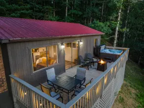 Hot Tub Romantic Retreat w/ Views +Firepit+Arcade - Image 5