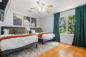 Modern 3BR Near NYC with Pool Table Sleeps 11 - Image 5