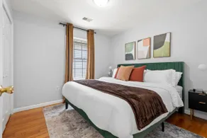 Modern 3BR Near NYC with Pool Table Sleeps 11 - Image 2