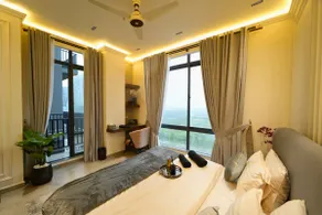 Luxury 2BHK+City View | Free Parking |WiFi+Cinema - Image 2