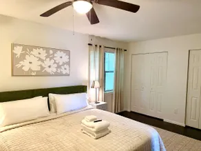 Comfy King Bed Storybook Apartment in Pineville - Image 4