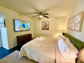 Comfy King Bed Storybook Apartment in Pineville - Image 5