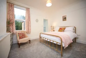 Homely and stylish two-bed house in town centre - Image 5