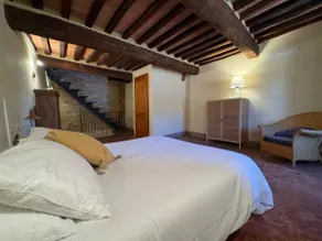 Historic Residence in the Heart of Tuscany - Image 3