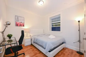 World Cup Ready| 2BR | Near SkyTrain |Free Parking - Image 4