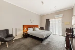 Siana Studio - NEW listing - Image 5