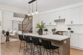 Luxury 4BR Home w/ Games Room, BBQ & Sunroom - Image 2