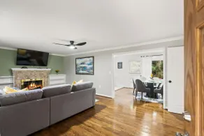 Fairfax Home Near D.C. & Metro - Image 4
