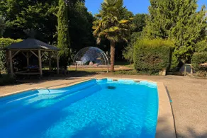 Domaine Lucienne – with pickleball court - Image 2