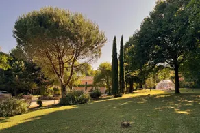 Domaine Lucienne – with pickleball court - Image 4