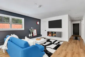 Modern 6BR Retreat w Pool, 5 min from Track! - Image 3
