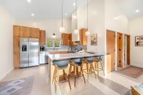Hideaway at Hill Haven | 2bd w/ Balcony and BBQ - Image 5
