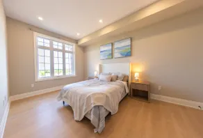 Estate Home on Wellers Bay - Image 3