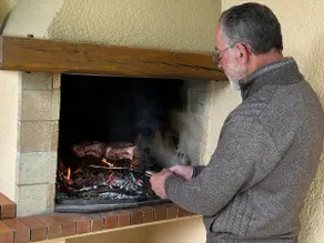 Country home with hot tub in Périgord Pourpre - Image 4