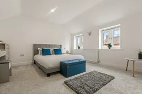 Modern 3 Bed House with Parking in Rothley - Image 2