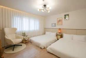 Sinrim/Bongcheon/Seoul National University of Education/Sharosu-gil/Hongdae/Gangnam/Myeongdong/Jamsil/Seongsu/Cozy 2-room on the 1st floor - Image 2