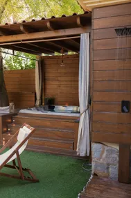 Boutique Escape in Golf Resort near the Coast - Image 4
