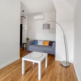 One-bedroom apartment with terrace & garden, fast Wi-Fi, self check-in - Image 3