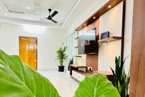 TrueLife Presidential Suites - 3BHK Luxurious AC Apartments - Modular Kitchen, RO water system, Microwave - Super fast WiFi, 55 Smart TV, 250 Airtel Channels - 3 bathrooms - Parking - Nearby PS4, A2B pure veg restaurants - Top service with lots of love - Image 3