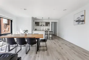 Modern Comfort in Avondale Heights Family Home - Image 2