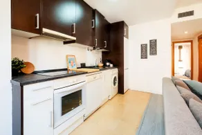 Romina's Apartments, Ballon House Balcony City Ce. - Image 3