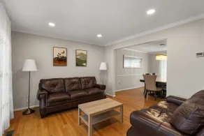 Spacious Home with Game Room Near DC & Quantico - Image 4