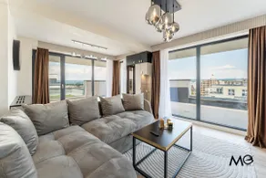 MoHost Valcom - Skyline Penthouse Escape - Image 5