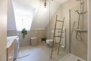 New and modern apartment fully equipped - Image 5