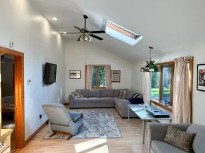 Stone Ridge Cottage - Image 2