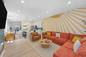 Cincy Luxe: 5BR 5BA, Hot Tub, Arcade, 4min Dtwn - Image 4
