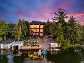 Lakefront w/ HotTub + Jacuzzi+ Kayaks + Game Room - Image 2