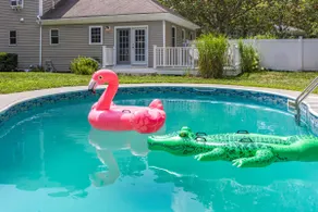 Family Cape Cod Oasis-Pool-Hot Tub-Game&Kids Room - Image 3