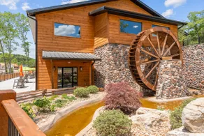 Elegant 3-Bedroom Retreat at Tall Timbers Resort - Image 3