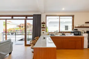 1BR Apartment, 8 mins to Airport, Transit, Private - Image 2