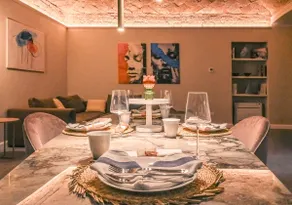 Heart of Piacenza Luxury Apt, 100m Piazza Cavalli - Image 4
