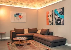 Heart of Piacenza Luxury Apt, 100m Piazza Cavalli - Image 3