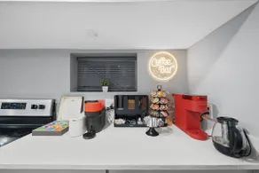 Private Oasis | Hot Tub, Grill, Arcade, EWR 10 min - Image 4