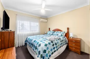 Big House at Vale View Cessnock - Image 5