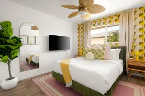 Prickly Pear Lounge -Old Town-FREE Heated Pool/Gym - Image 3