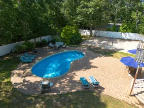Hampton Gem: Heated Pool, BBQ, 5 Min to the Beach - Image 3