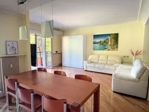 Grand View Como Lake Apartment 3 - Image 4