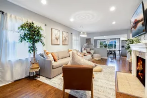 Peaceful Upper Unit in Edmonds | Mins to Ferry - Image 4