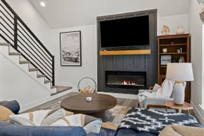 Creekside Luxe Cabin | Spa, Fire Pit & EV Charger - Image 5