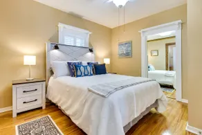3 Bedroom Lakefront Retreat Near Downtown Tavares - Image 4